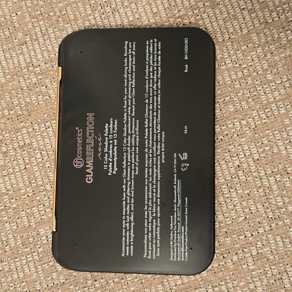 BH Cosmetics eyeshadow palette - Picture 3 of 3